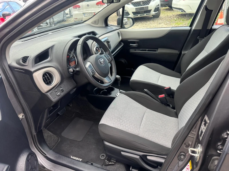 Toyota Yaris 1.3* Automatic* 94000km, снимка 10 - Автомобили и джипове - 52855770