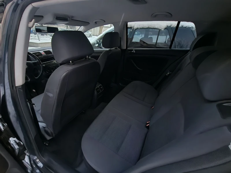 VW Golf 1.9TDI 105к.с., снимка 10 - Автомобили и джипове - 53128234