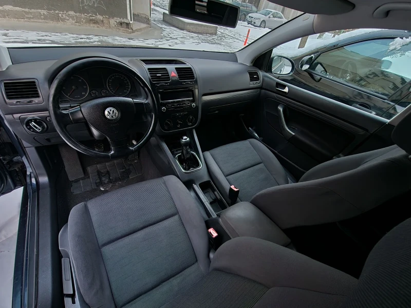 VW Golf 1.9TDI 105к.с., снимка 7 - Автомобили и джипове - 53128234