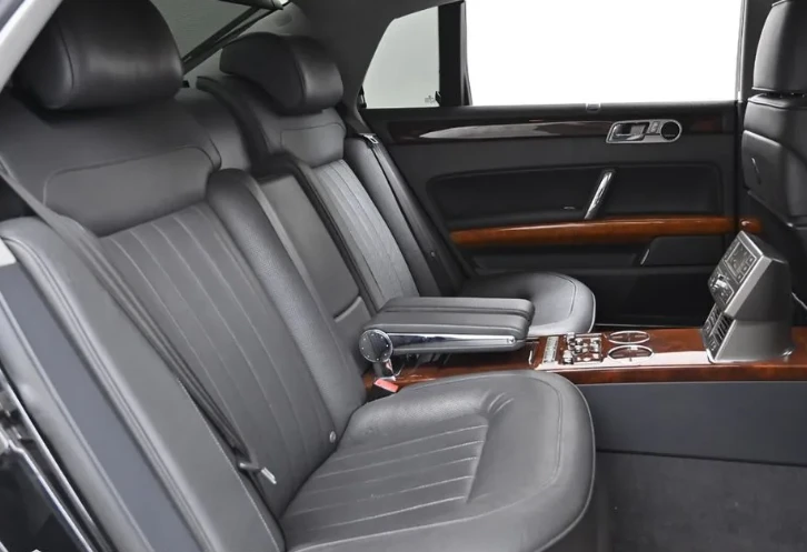 VW Phaeton 4.2 V8 - изображение 10