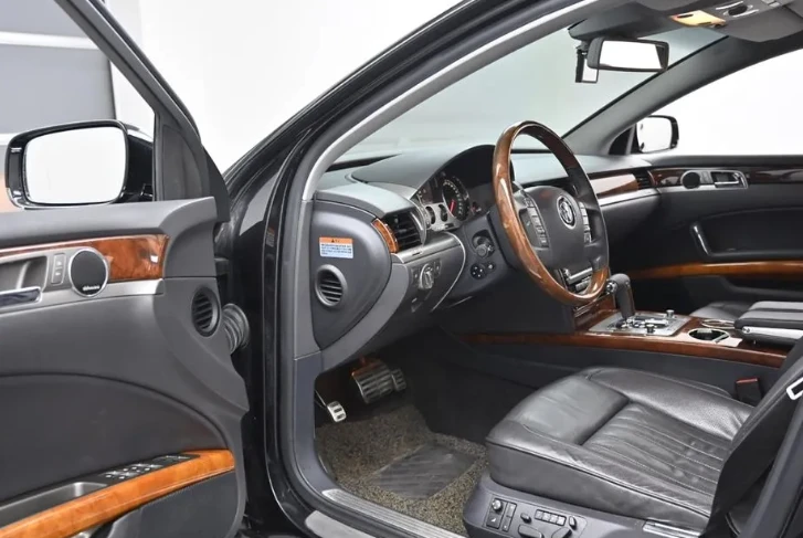 VW Phaeton 4.2 V8 - изображение 8