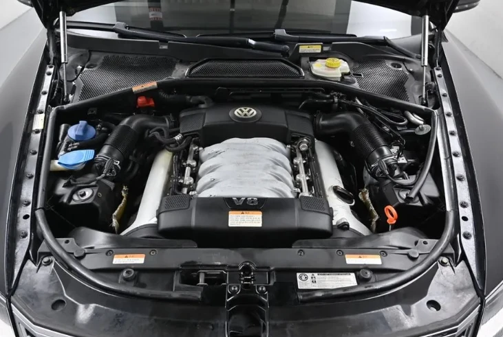 VW Phaeton 4.2 V8 - изображение 6