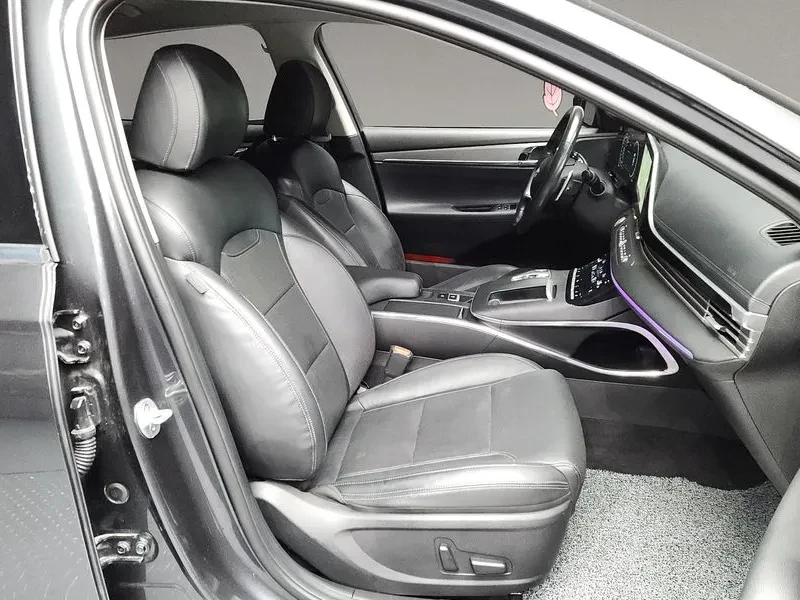 Hyundai Grandeur 2.5 Premium Choice, снимка 11 - Автомобили и джипове - 55936111