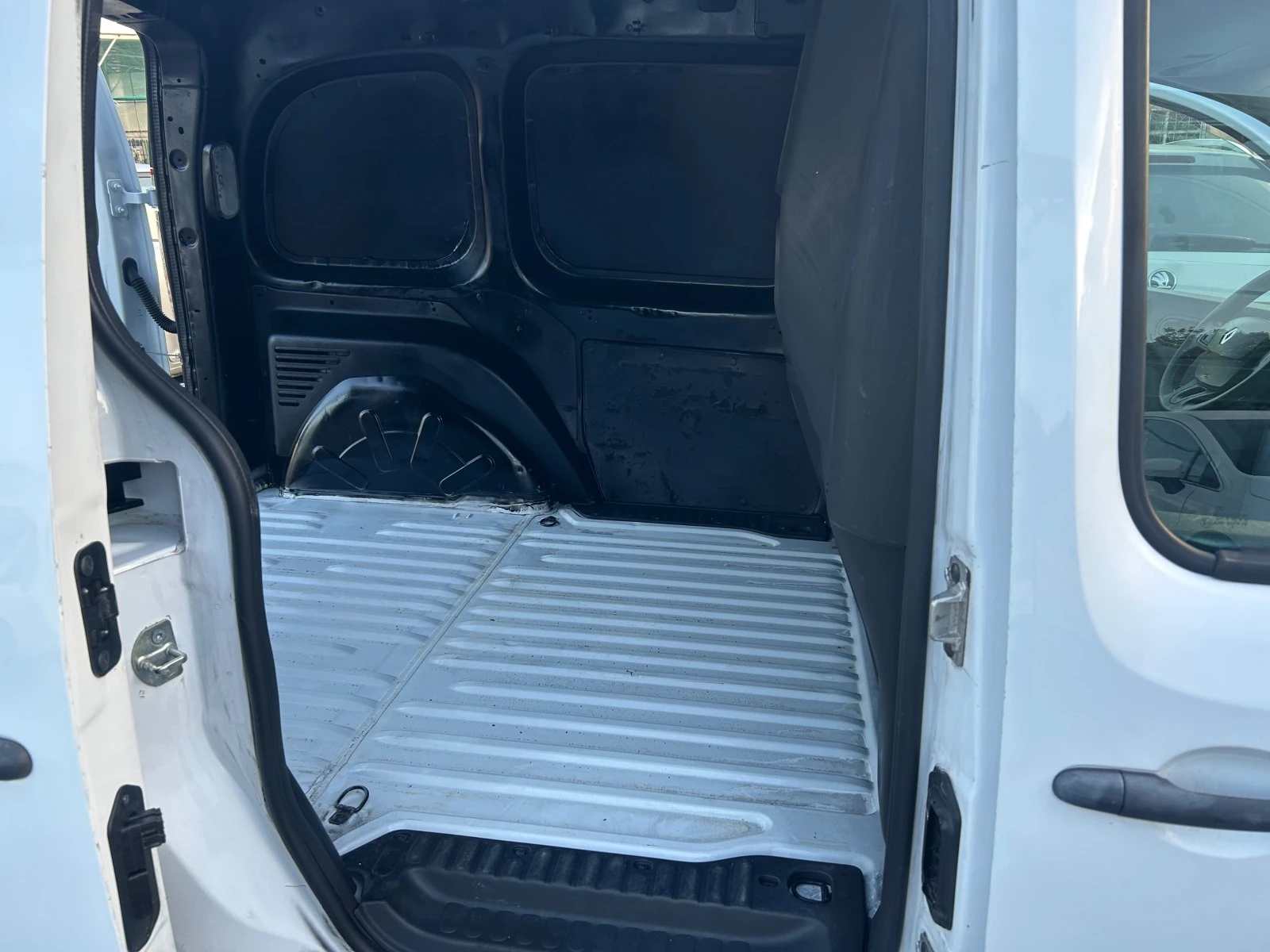 Renault Kangoo 1.5dci НОВА!!!!! | Mobile.bg — изображение 16