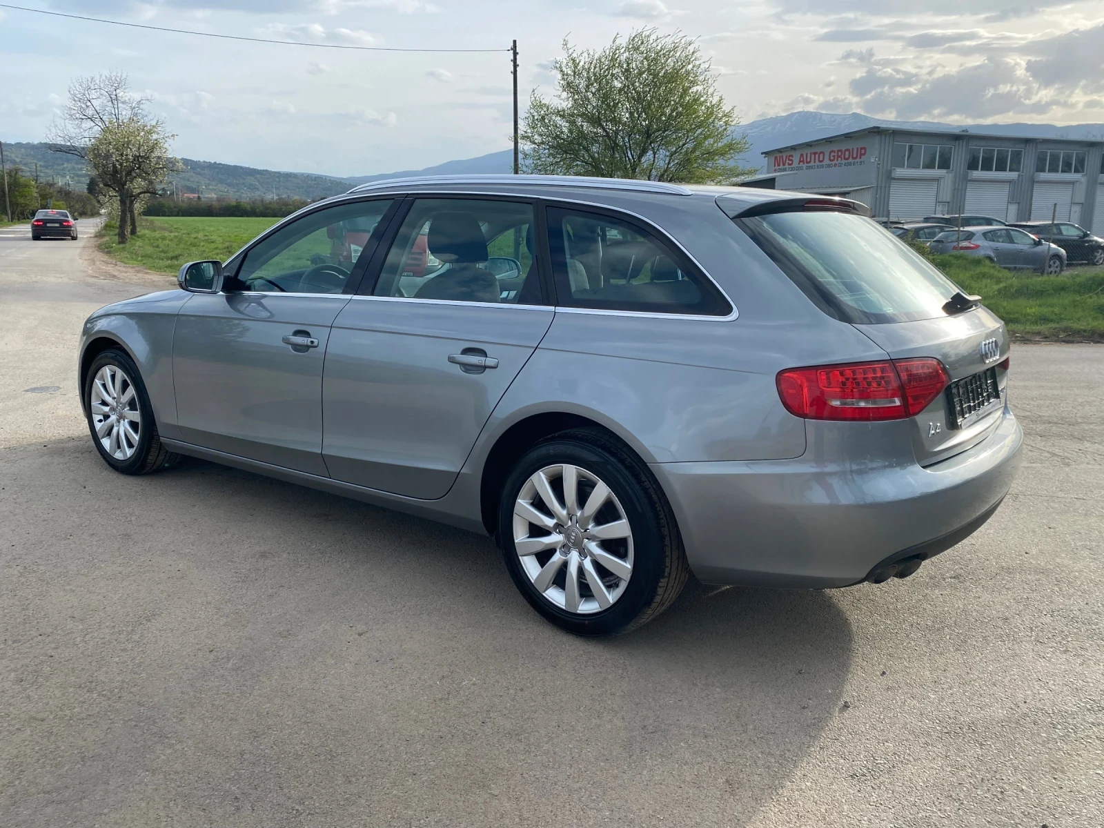 Audi A4 2.0TDI - изображение 4