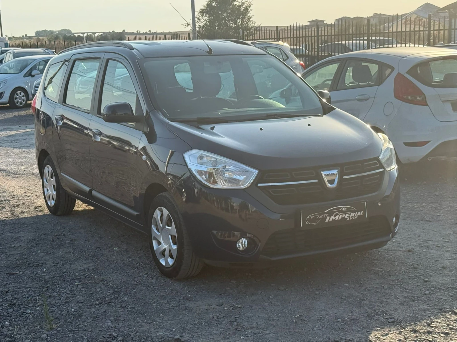 Dacia Lodgy 1, 6i GPL  - изображение 3