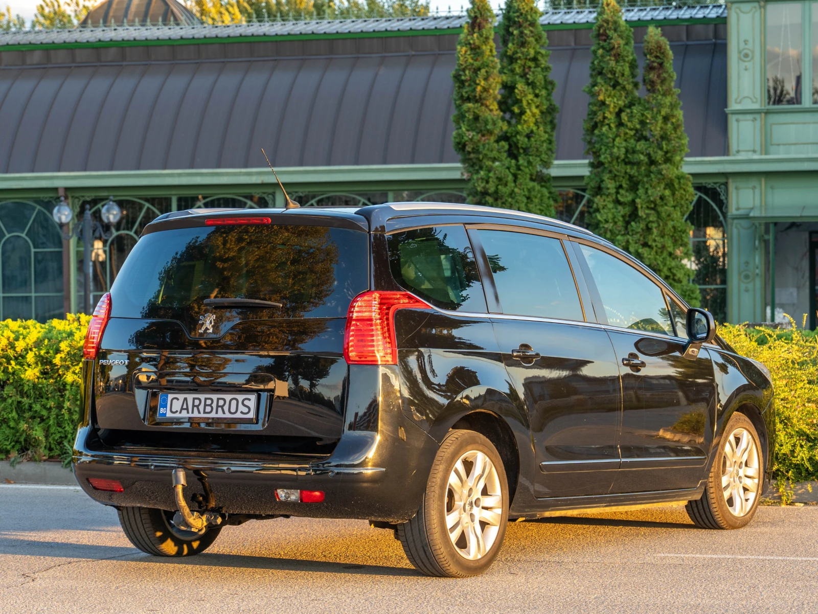 Peugeot 5008 2.0НDI 163 к.с. Panorama HeadUp Navi 7 места  - изображение 9