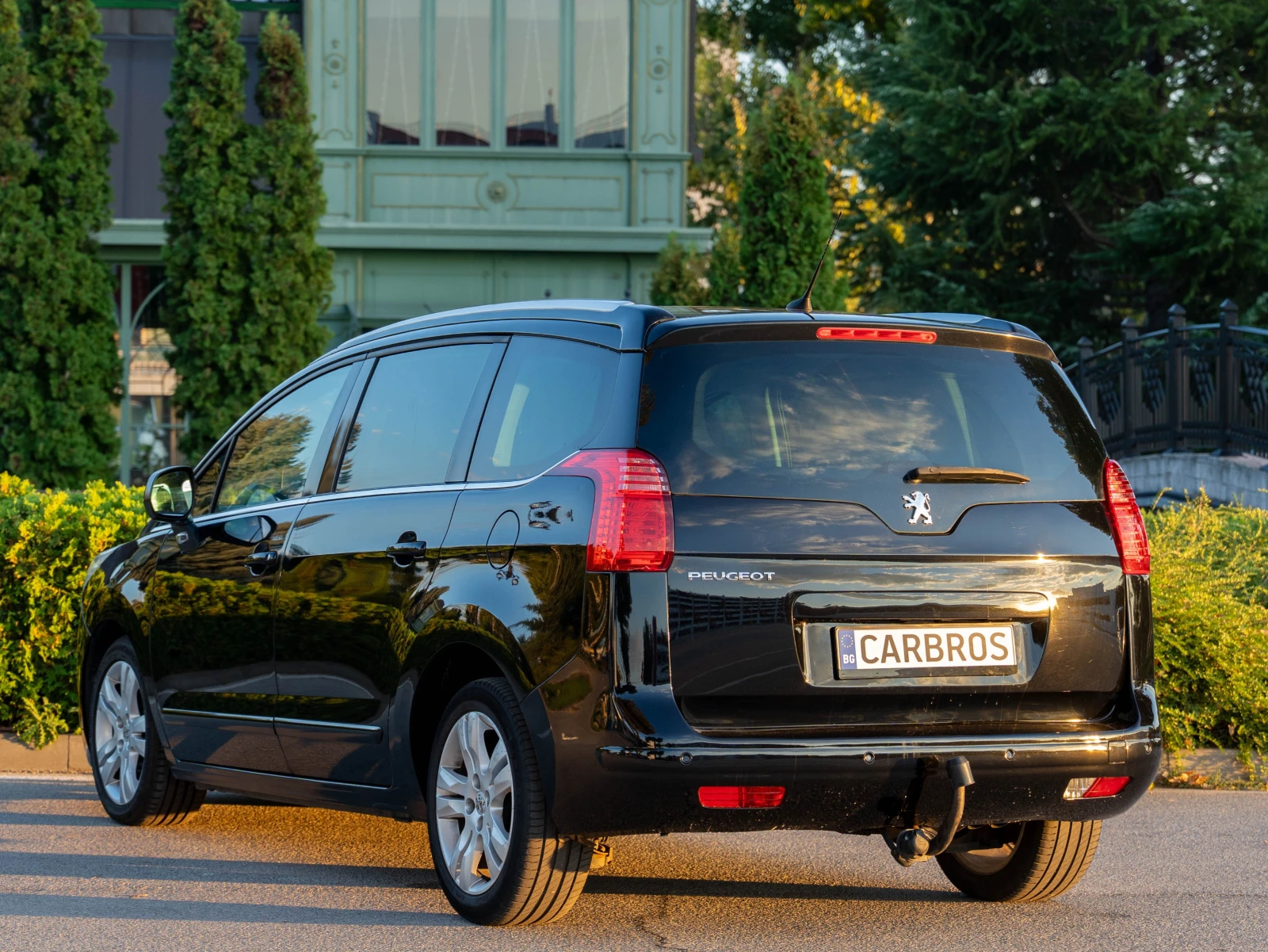 Peugeot 5008 2.0НDI 163 к.с. Panorama HeadUp Navi 7 места  - изображение 6