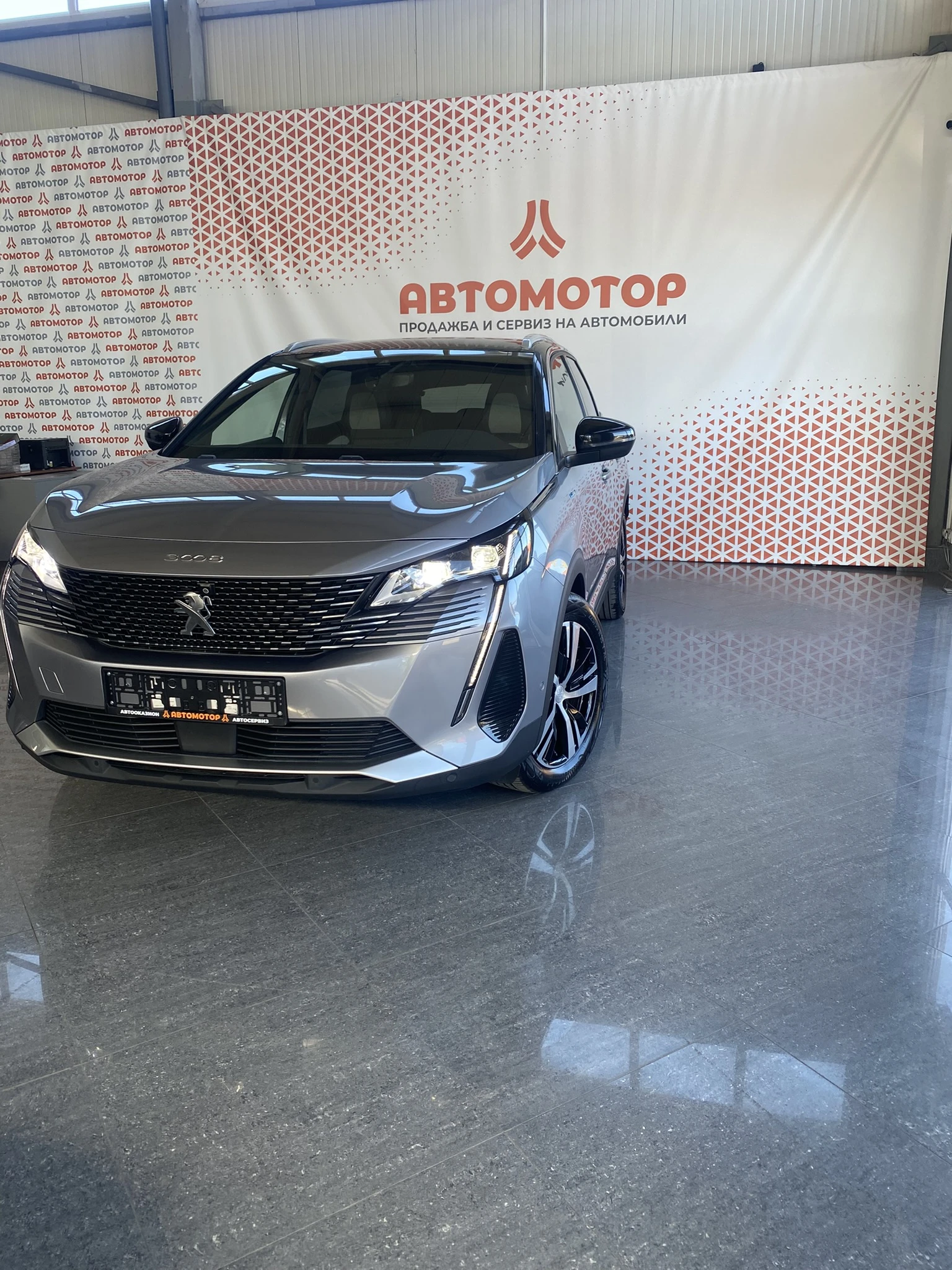 Peugeot 3008 Hybrid 300 4x4 GT Line - изображение 3