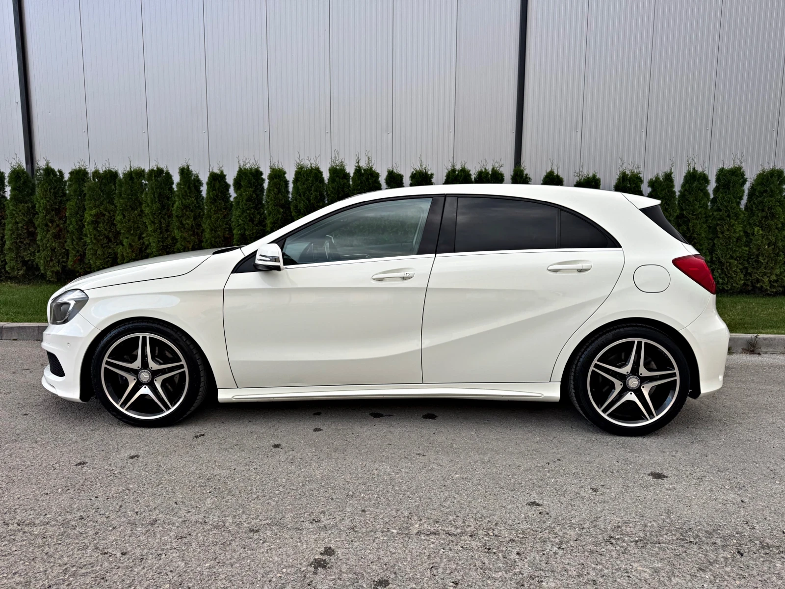 Mercedes-Benz A 250 i AMG* Harman/Kardon* Панорама* Full* ШВЕЙЦАРИЯ!!! - изображение 4