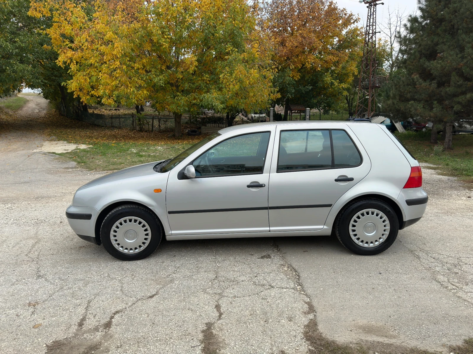 VW Golf MK4 - изображение 2