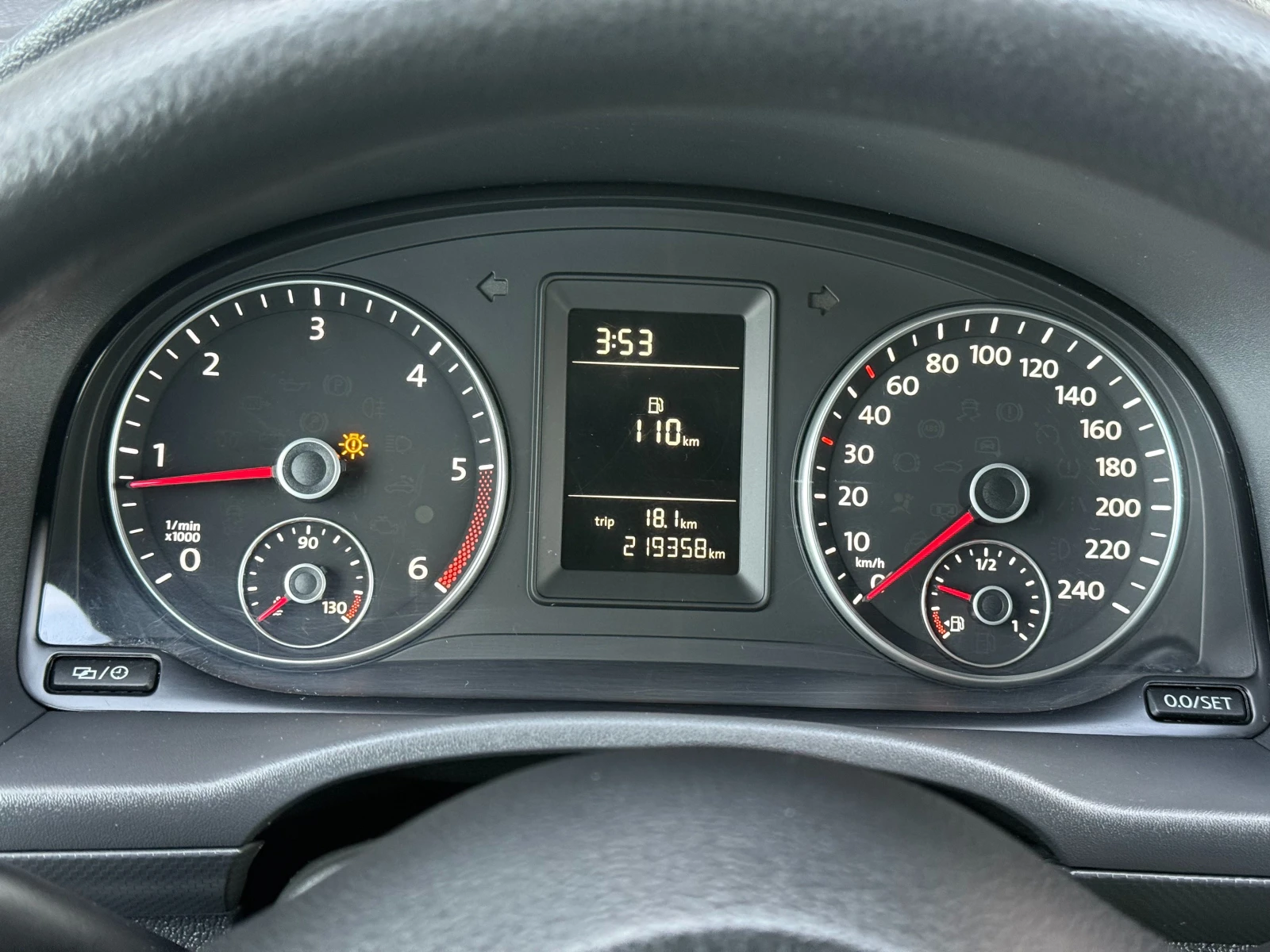 VW Caddy 1.6TDI TOP TOP TOP - изображение 10