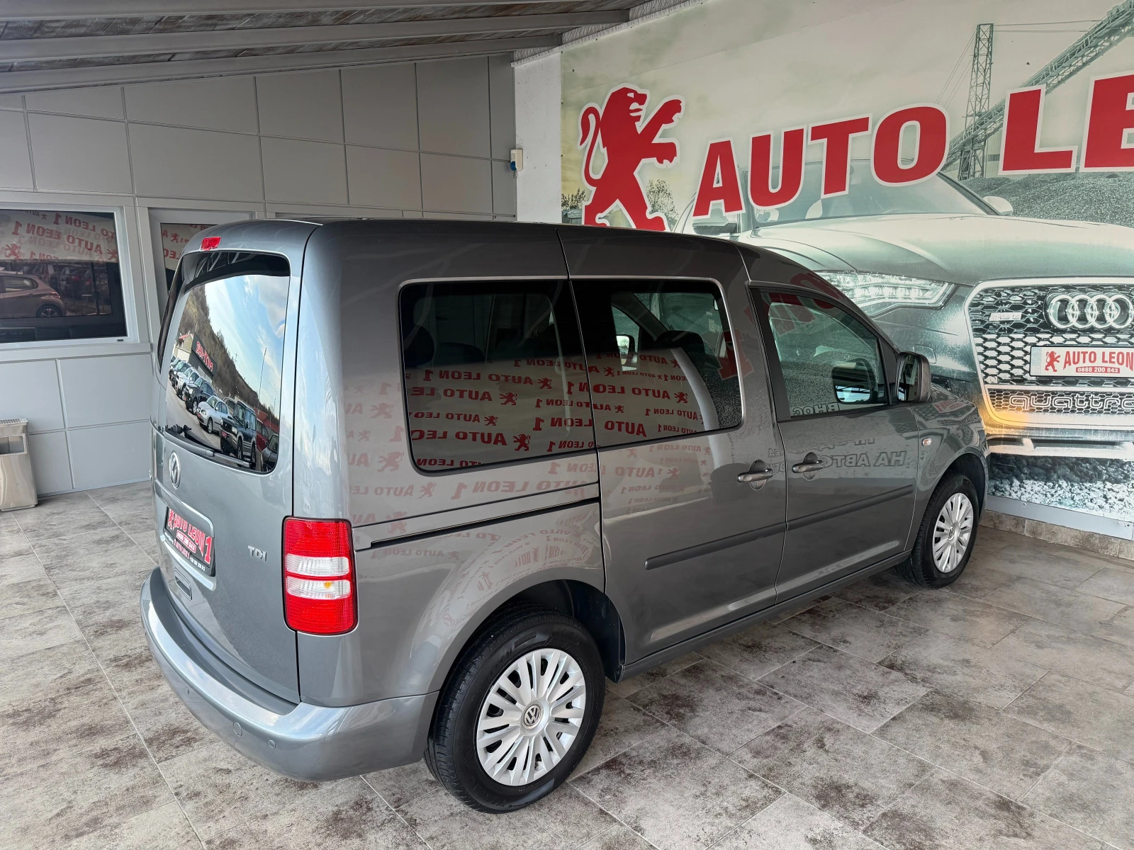 VW Caddy 1.6TDI TOP TOP TOP - изображение 6
