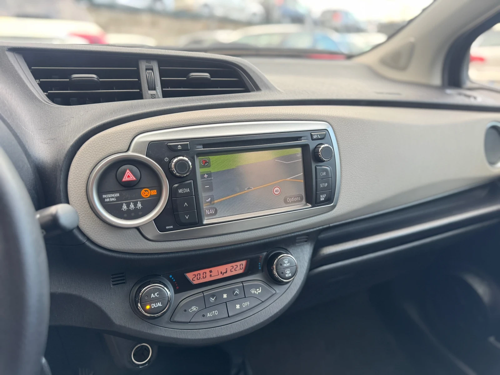 Toyota Yaris 1.3* Automatic* 94000km | Mobile.bg � ����������� 9