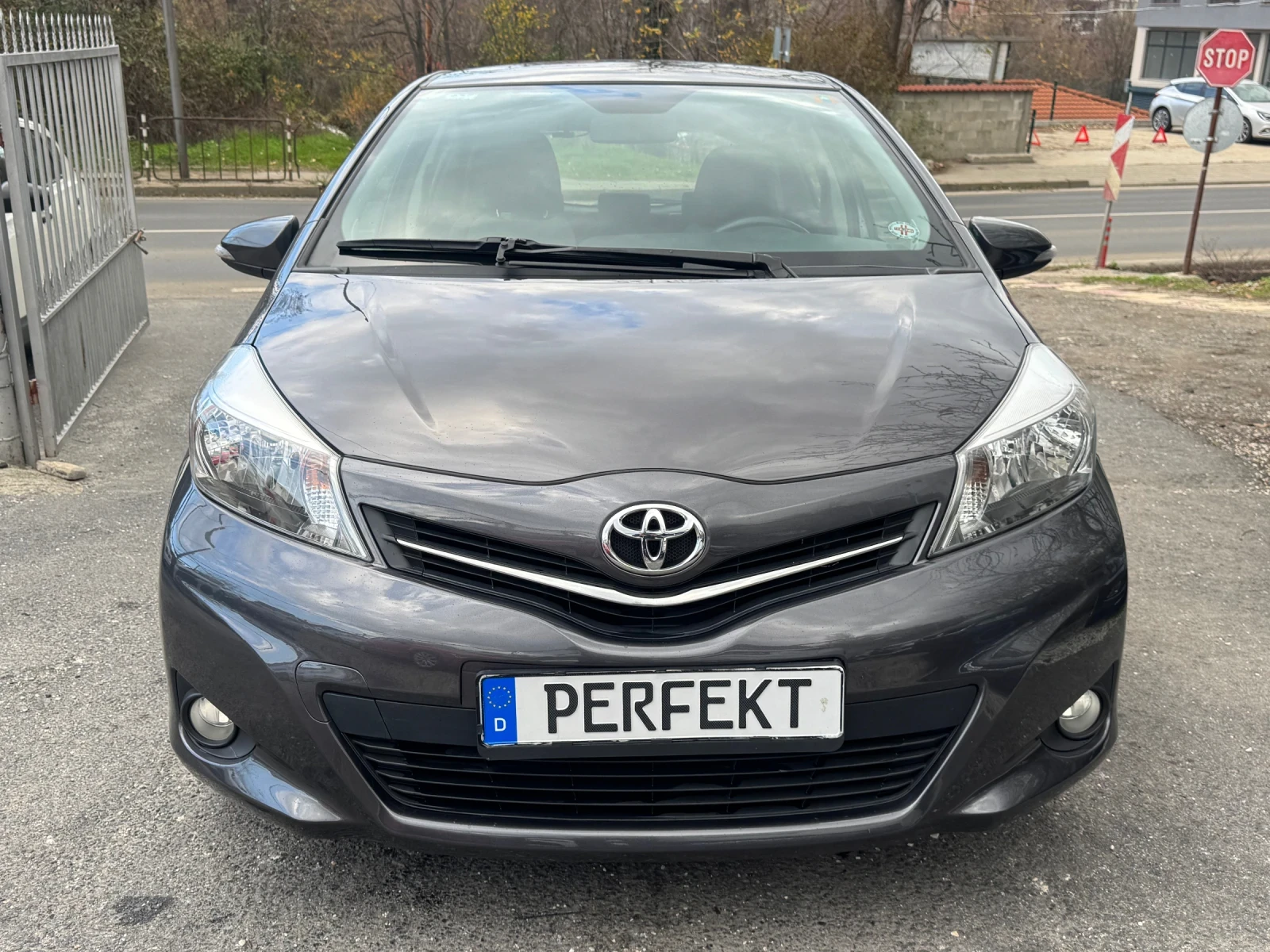Toyota Yaris 1.3* Automatic* 94000km | Mobile.bg � ����������� 2