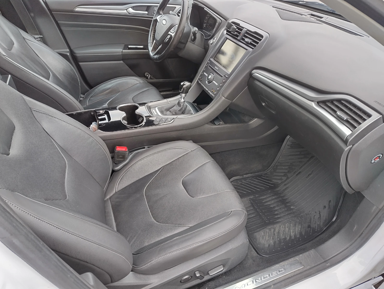 Ford Mondeo  - изображение 7