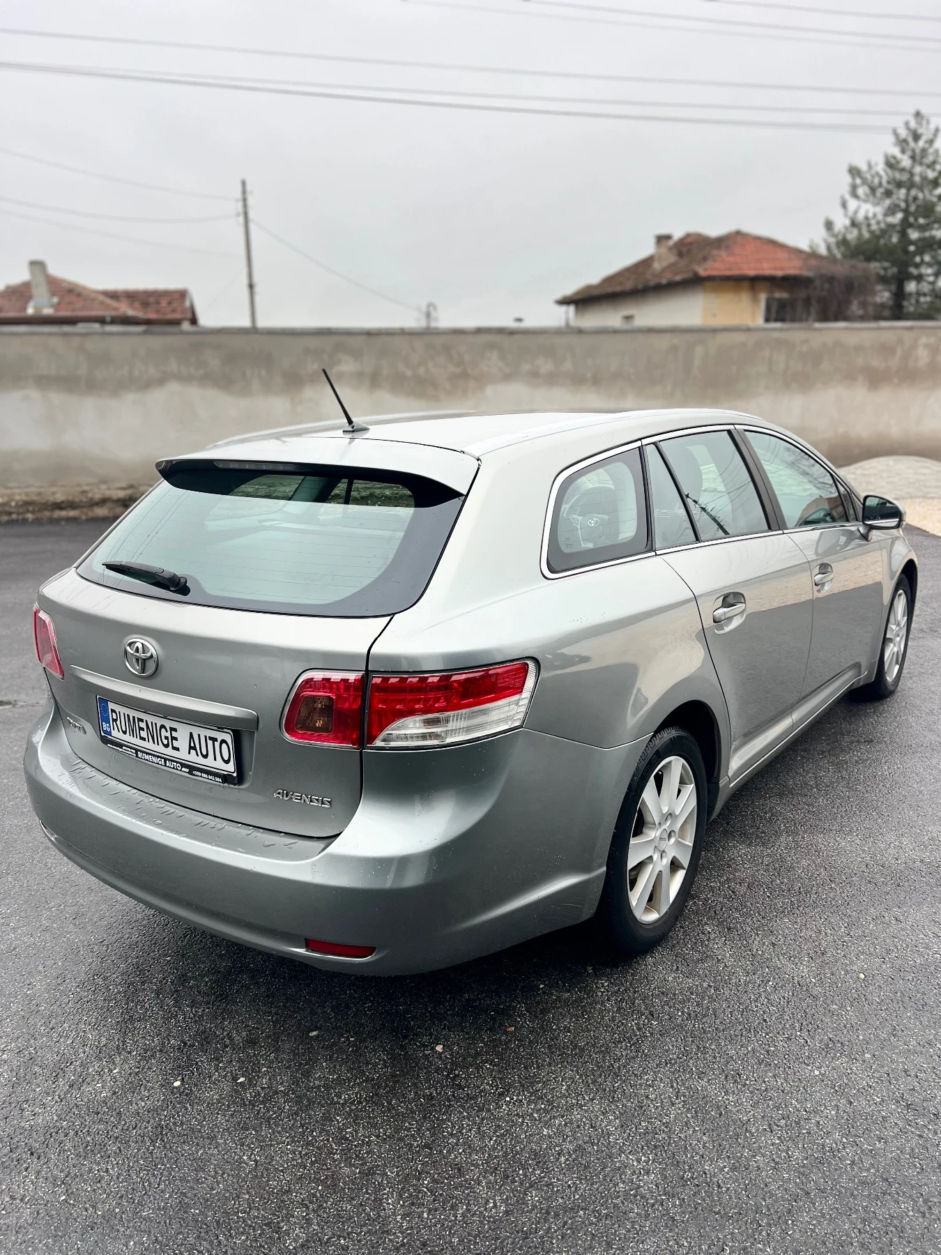 Toyota Avensis 2.2 D4D 150 к.с. ГЕРМАНИЯ - изображение 3