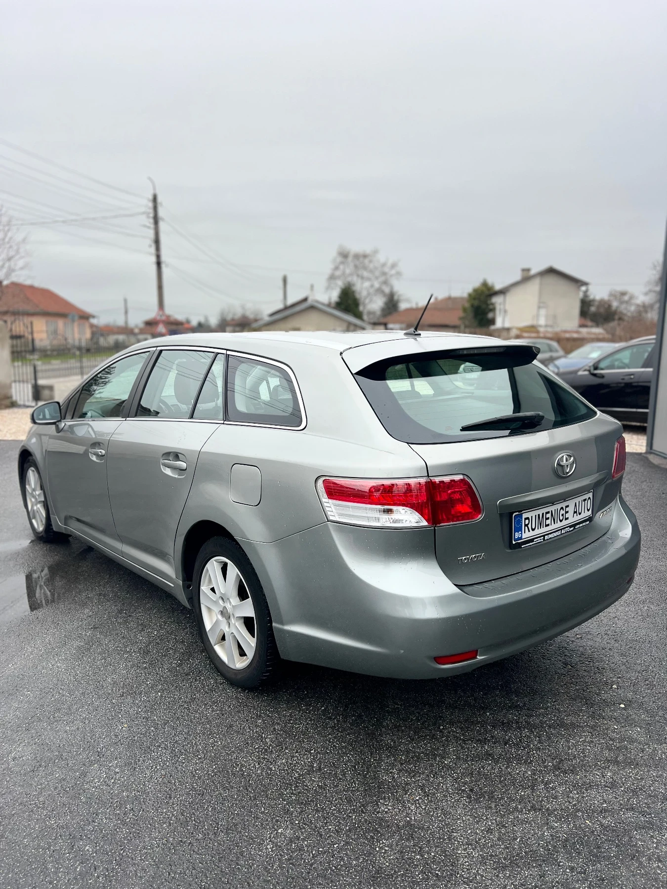 Toyota Avensis 2.2 D4D 150 к.с. ГЕРМАНИЯ - изображение 4