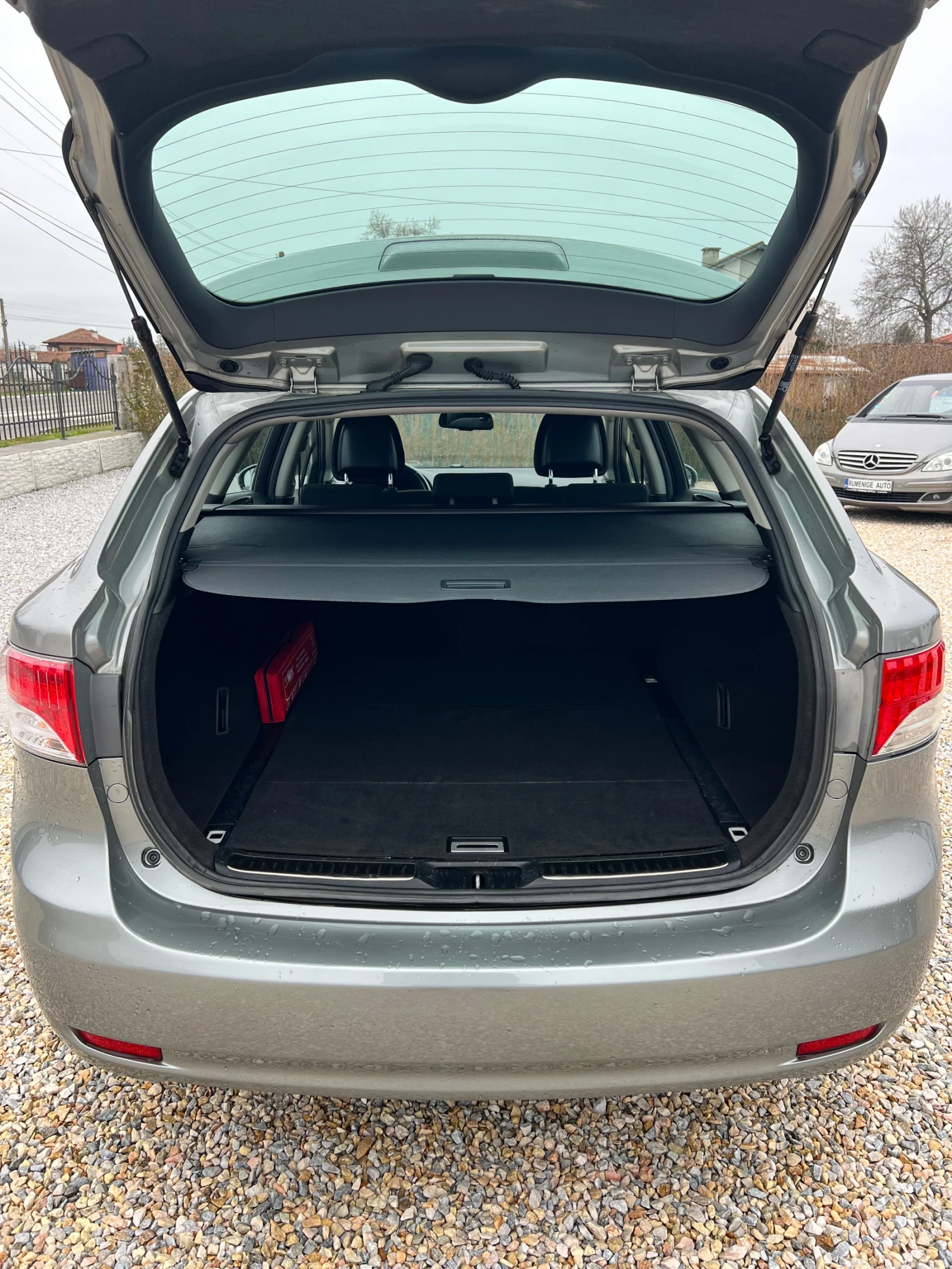 Toyota Avensis 2.2 D4D 150 �.�. �������� | Mobile.bg � ����������� 17