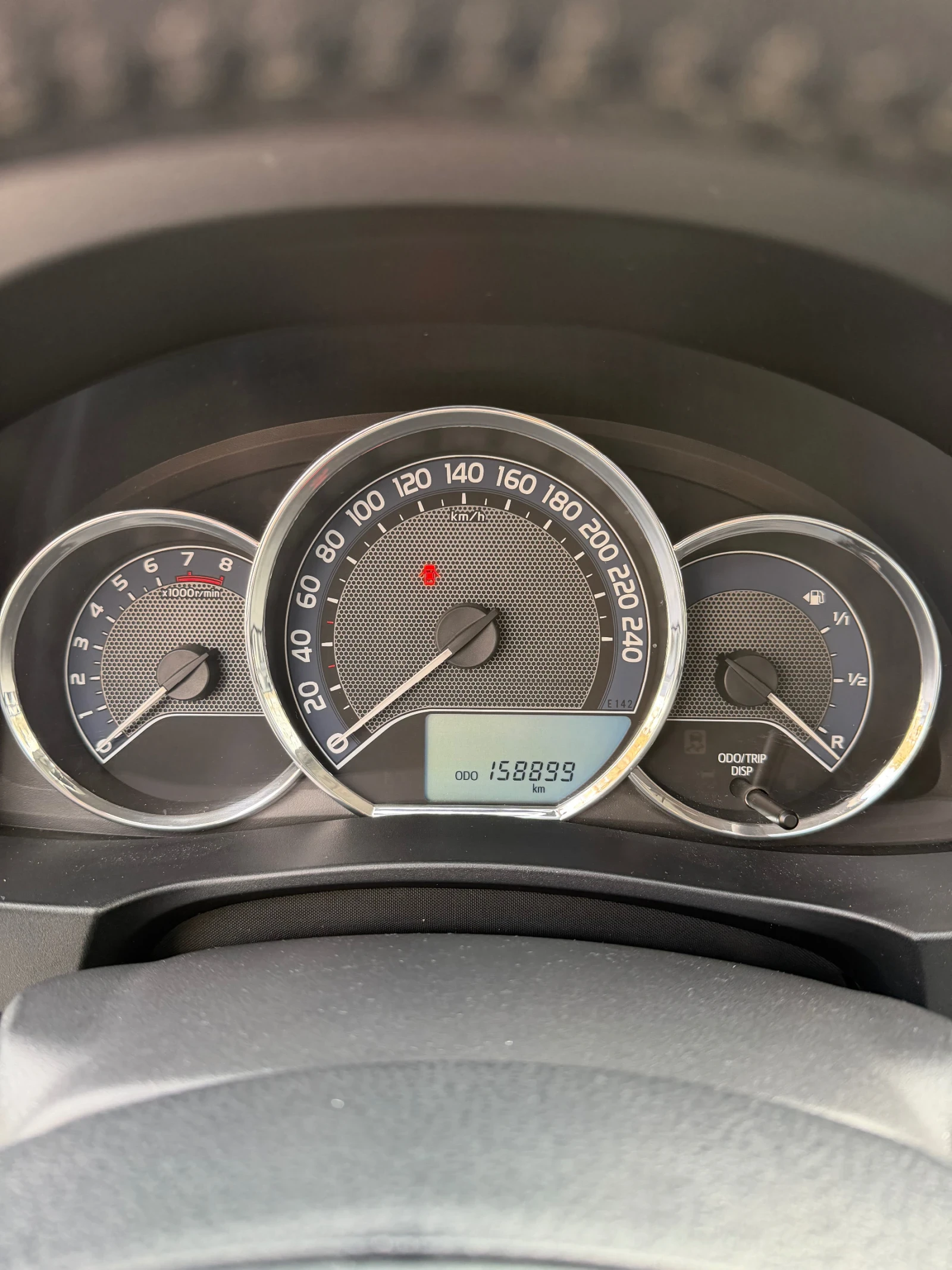 Toyota Corolla E15EJ A, снимка 10 - Автомобили и джипове - 53711695