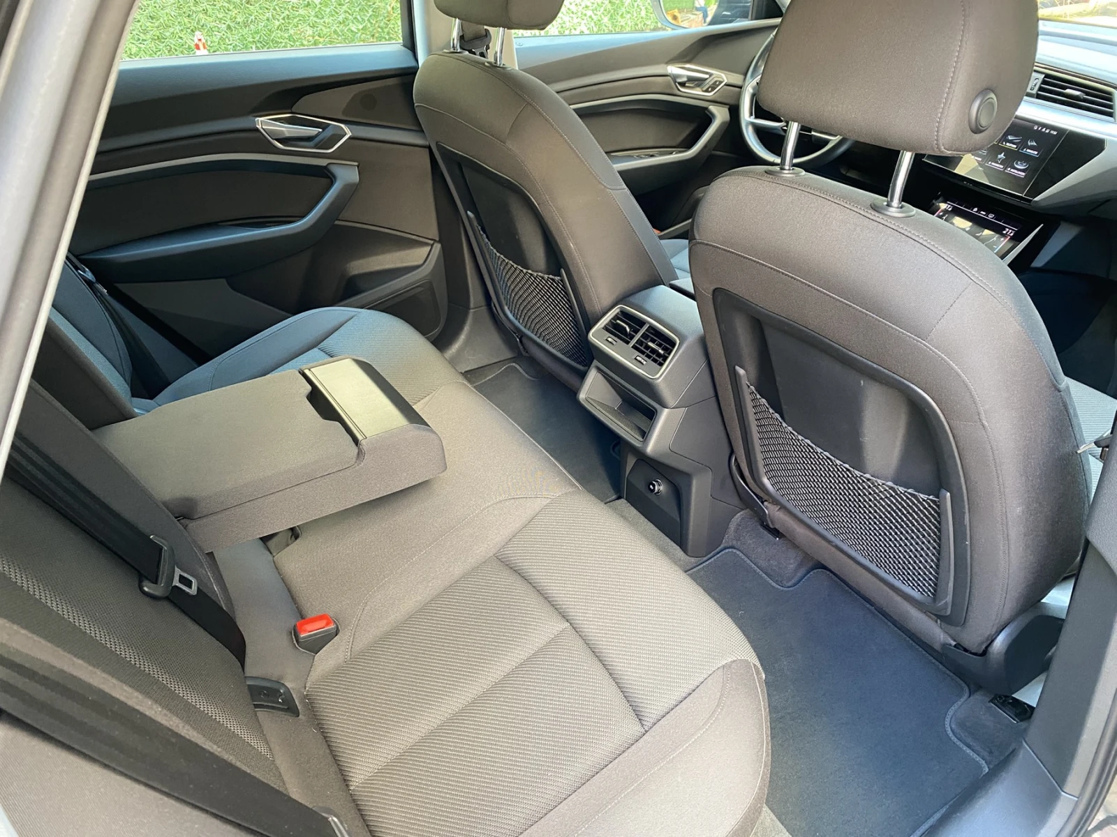 Audi E-Tron 50 quattro Business edition, снимка 14 - Автомобили и джипове - 53741908