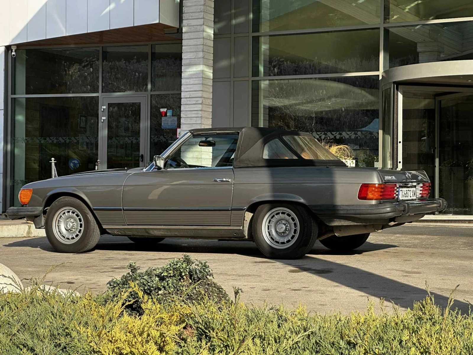 Mercedes-Benz SL, снимка 9 - Автомобили и джипове - 53864021