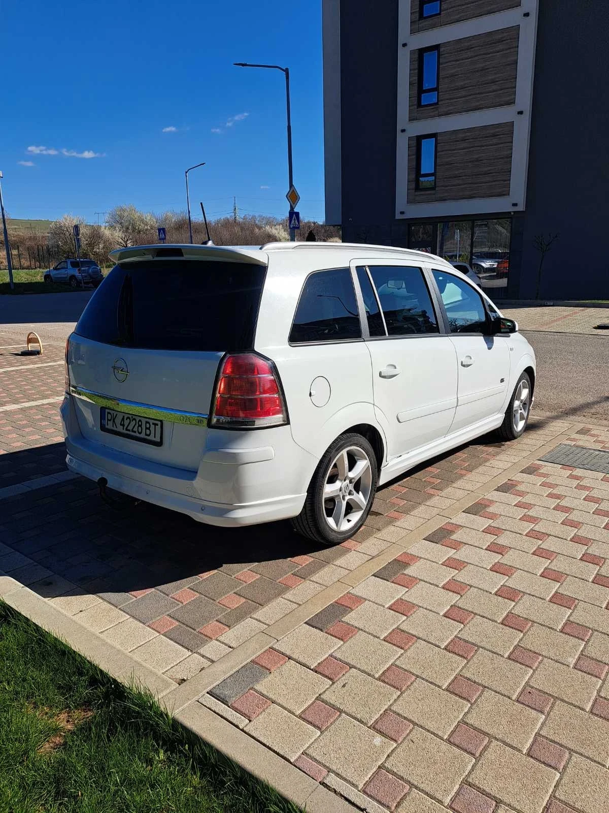Opel Zafira, снимка 2 - Автомобили и джипове - 54138230