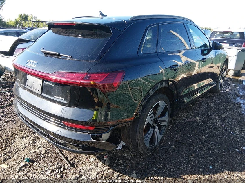Audi E-Tron Premium Plus Quattro, снимка 4 - Автомобили и джипове - 55004150