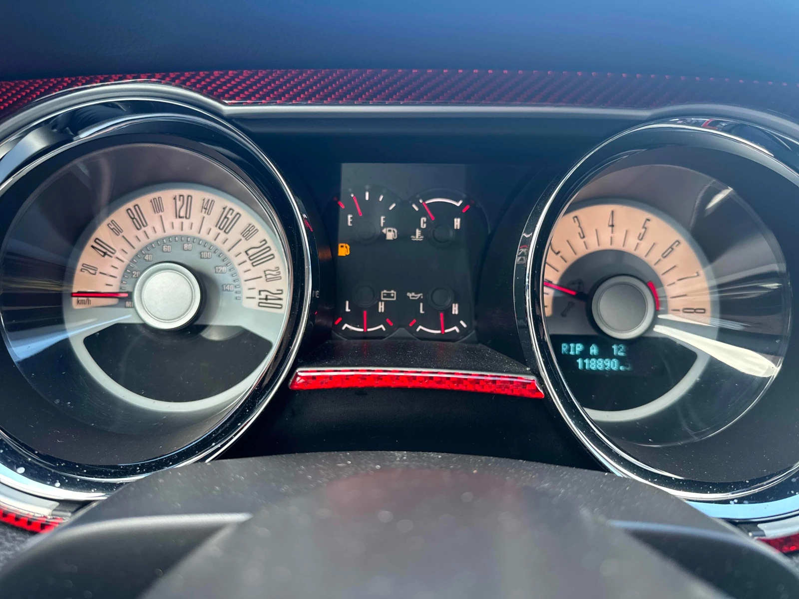 Ford Mustang GT * 4.6 V8 * ПОДГРЕВ * РЪЧКА * CARAFAX * , снимка 9 - Автомобили и джипове - 55040555