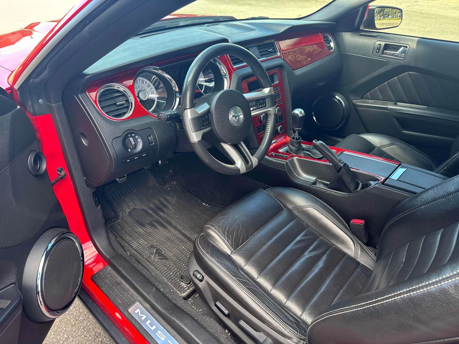 Ford Mustang GT * 4.6 V8 * ПОДГРЕВ * РЪЧКА * CARAFAX * , снимка 8 - Автомобили и джипове - 55040555