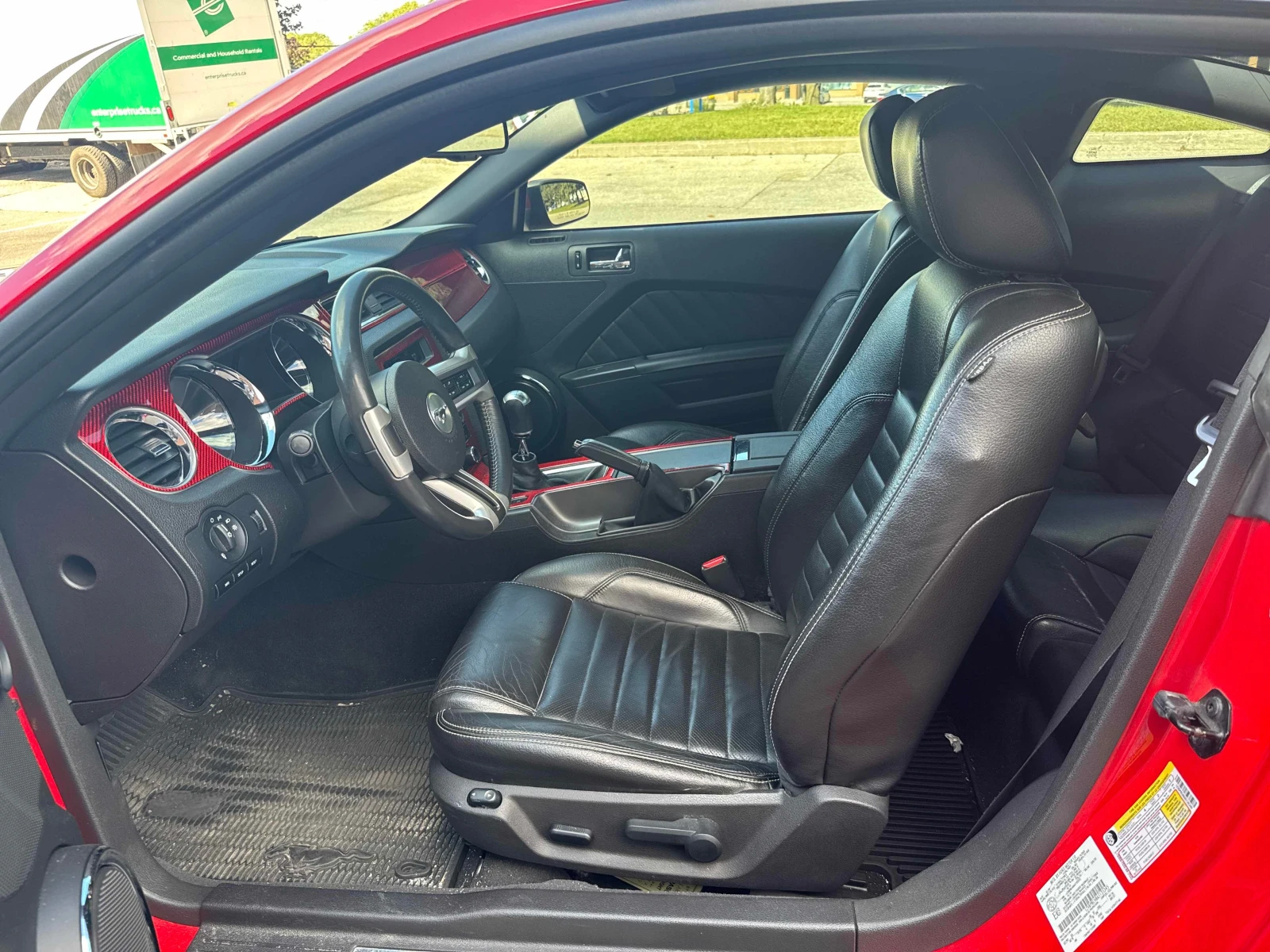 Ford Mustang GT * 4.6 V8 * ПОДГРЕВ * РЪЧКА * CARAFAX * , снимка 7 - Автомобили и джипове - 55040555