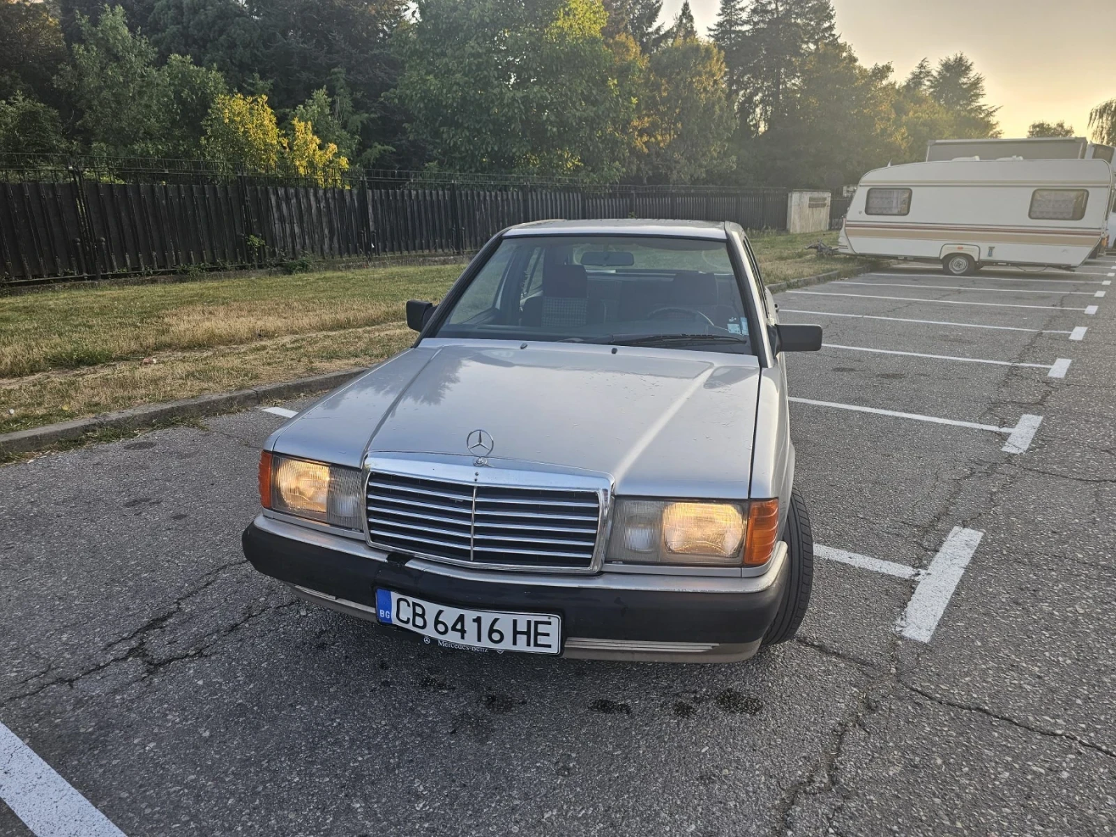 Mercedes-Benz 190, снимка 3 - Автомобили и джипове - 55631574