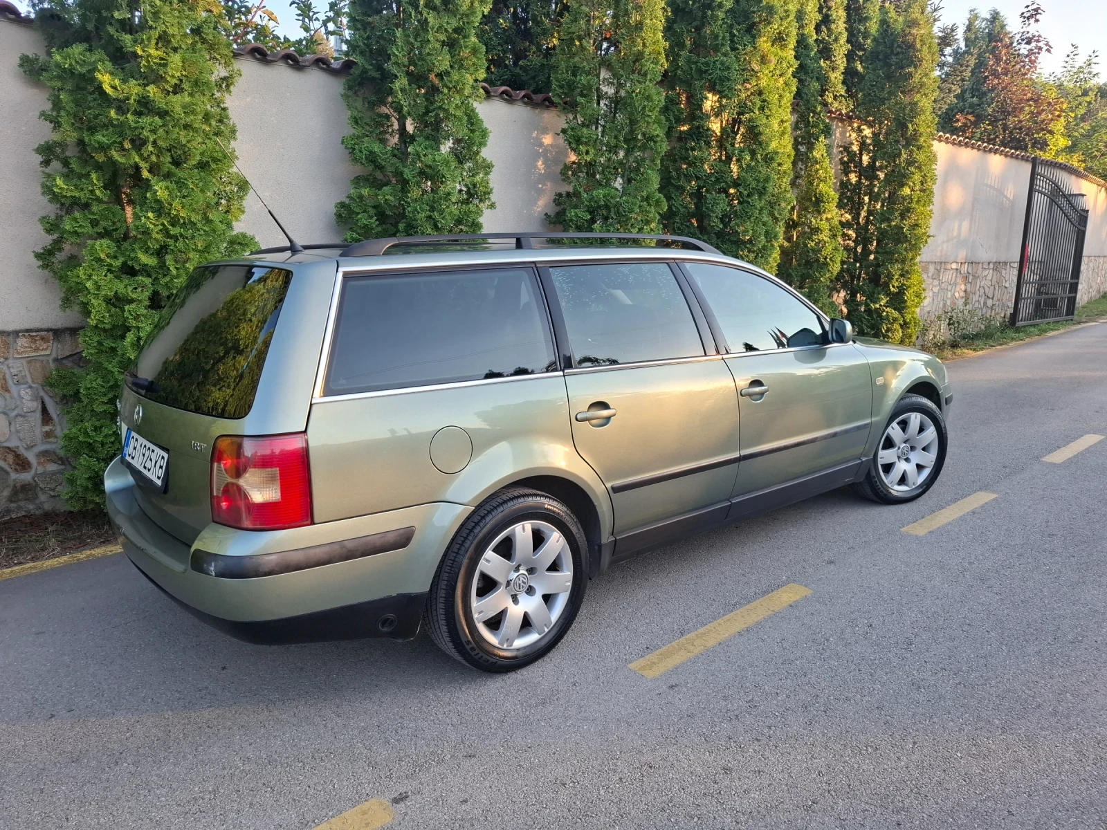 VW Passat Бензин/ГАЗ, снимка 3 - Автомобили и джипове - 55742249