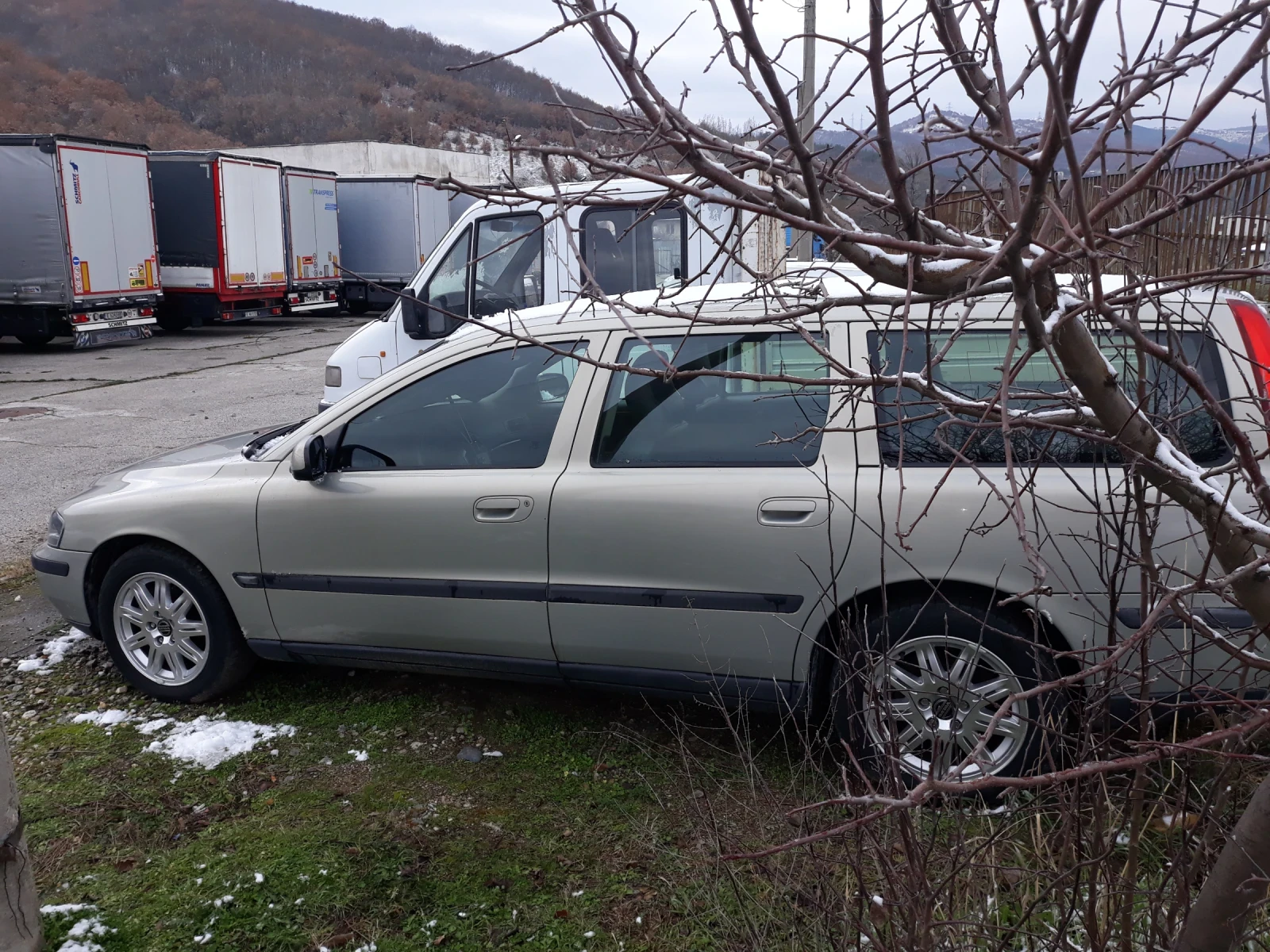 Volvo V70, снимка 16 - Автомобили и джипове - 55770754
