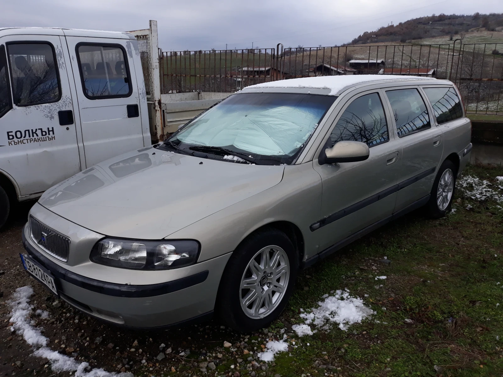 Volvo V70, снимка 3 - Автомобили и джипове - 55770754