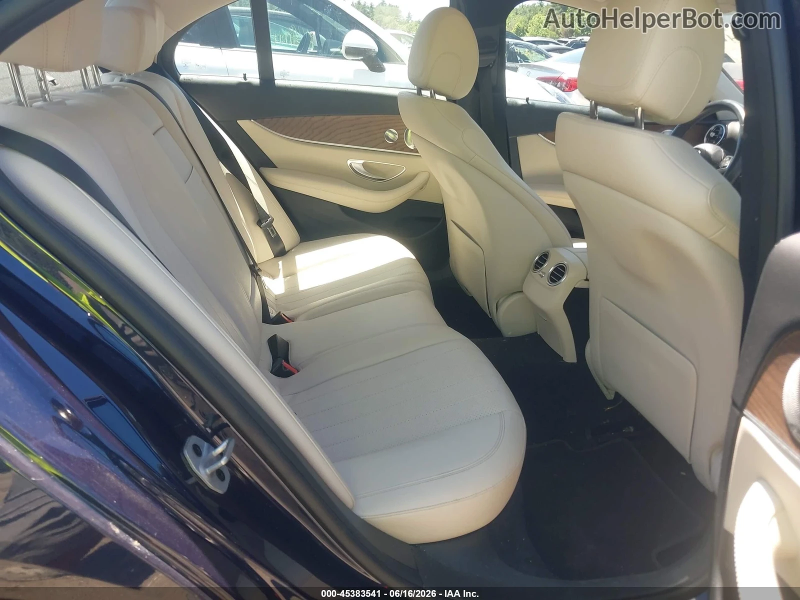 Mercedes-Benz E 350 AMG* Face* 4matic* Burmester* Цена до БГ, снимка 10 - Автомобили и джипове - 55882120