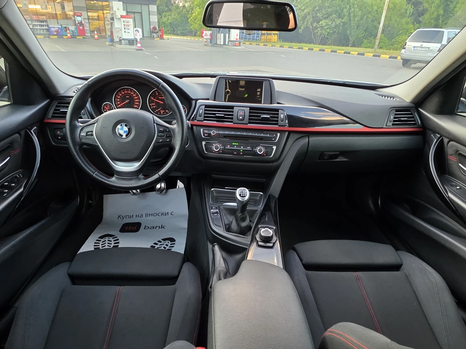 BMW 320 Топ състояние лизинг , снимка 13 - Автомобили и джипове - 56060259