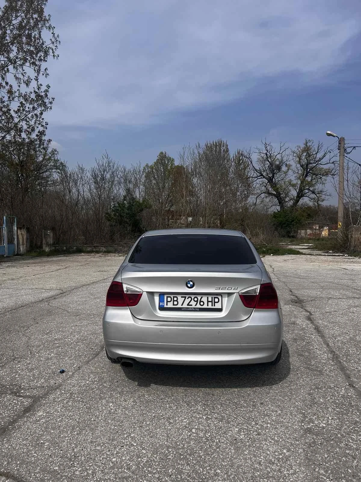 BMW 320, снимка 2 - Автомобили и джипове - 56076216