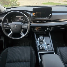 Mitsubishi Outlander 2.5L AWD 7 места , снимка 6