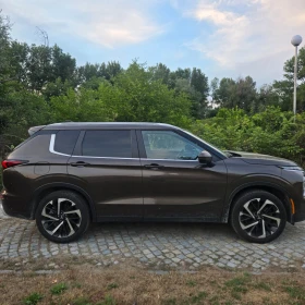 Mitsubishi Outlander 2.5L AWD 7 места , снимка 13