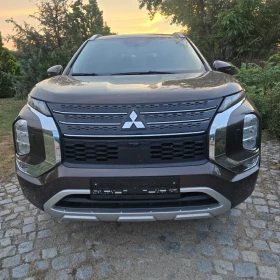 Mitsubishi Outlander 2.5L AWD 7 места , снимка 7