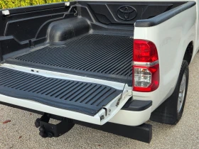 Toyota Hilux 2.5D-4D/DOUBLE CAB, снимка 16