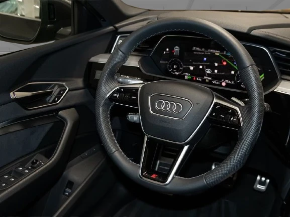 Audi Q8 e-Tron SUV 55 = S-line = Гаранция, снимка 8 - Автомобили и джипове - 55034861