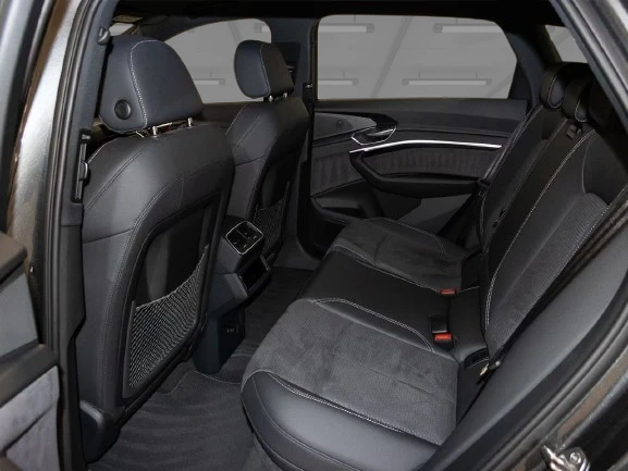 Audi Q8 e-Tron SUV 55 = S-line = Гаранция, снимка 11 - Автомобили и джипове - 55034861