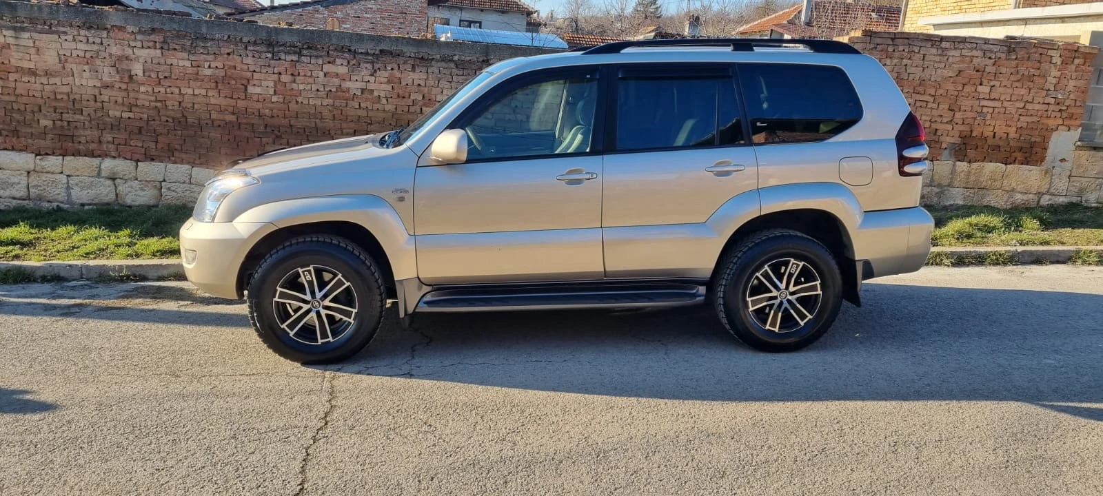 Toyota Land cruiser J120  - изображение 2