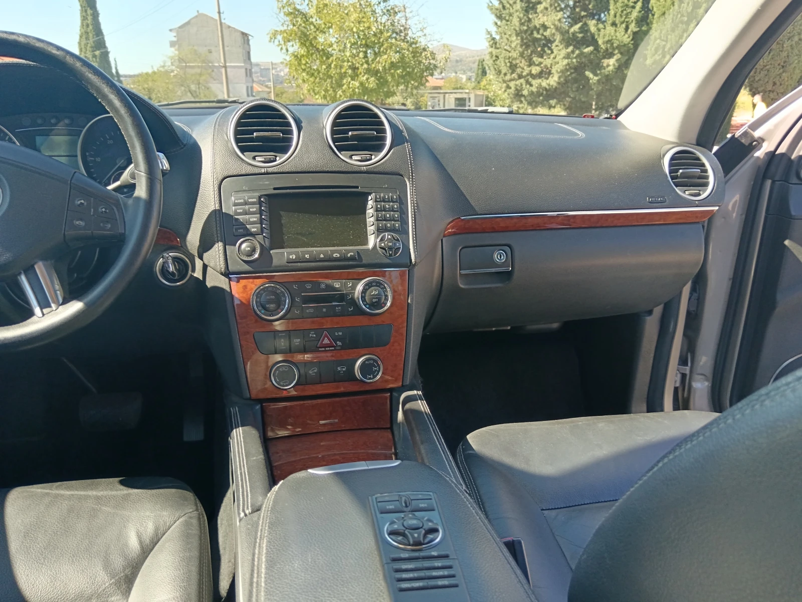 Mercedes-Benz GL 320 CDI;6+ 1;OFFRoad;Harman Kardon;DVD - изображение 9