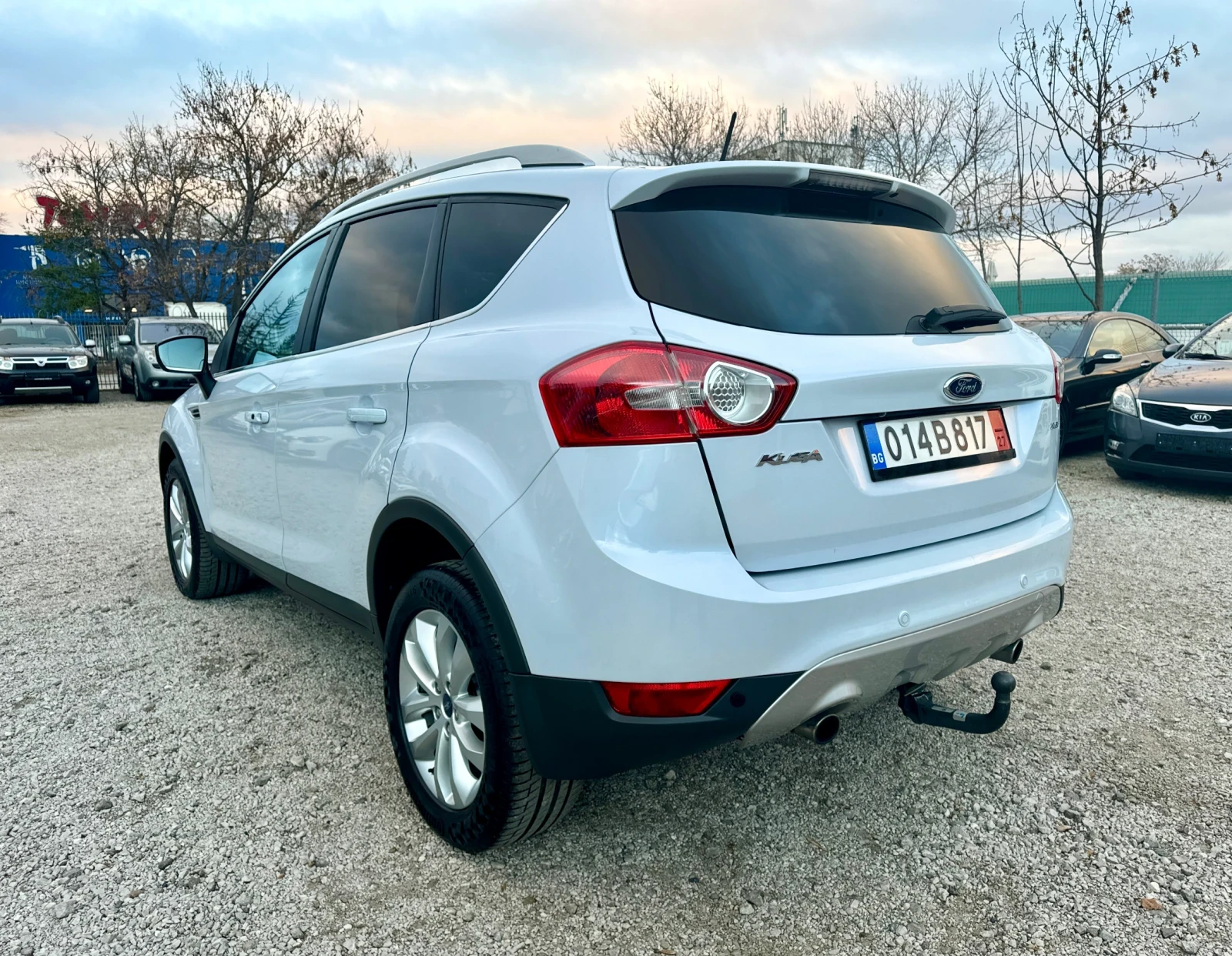 Ford Kuga 2.5i Titanium 4х4   -КАТО НОВА- - изображение 3