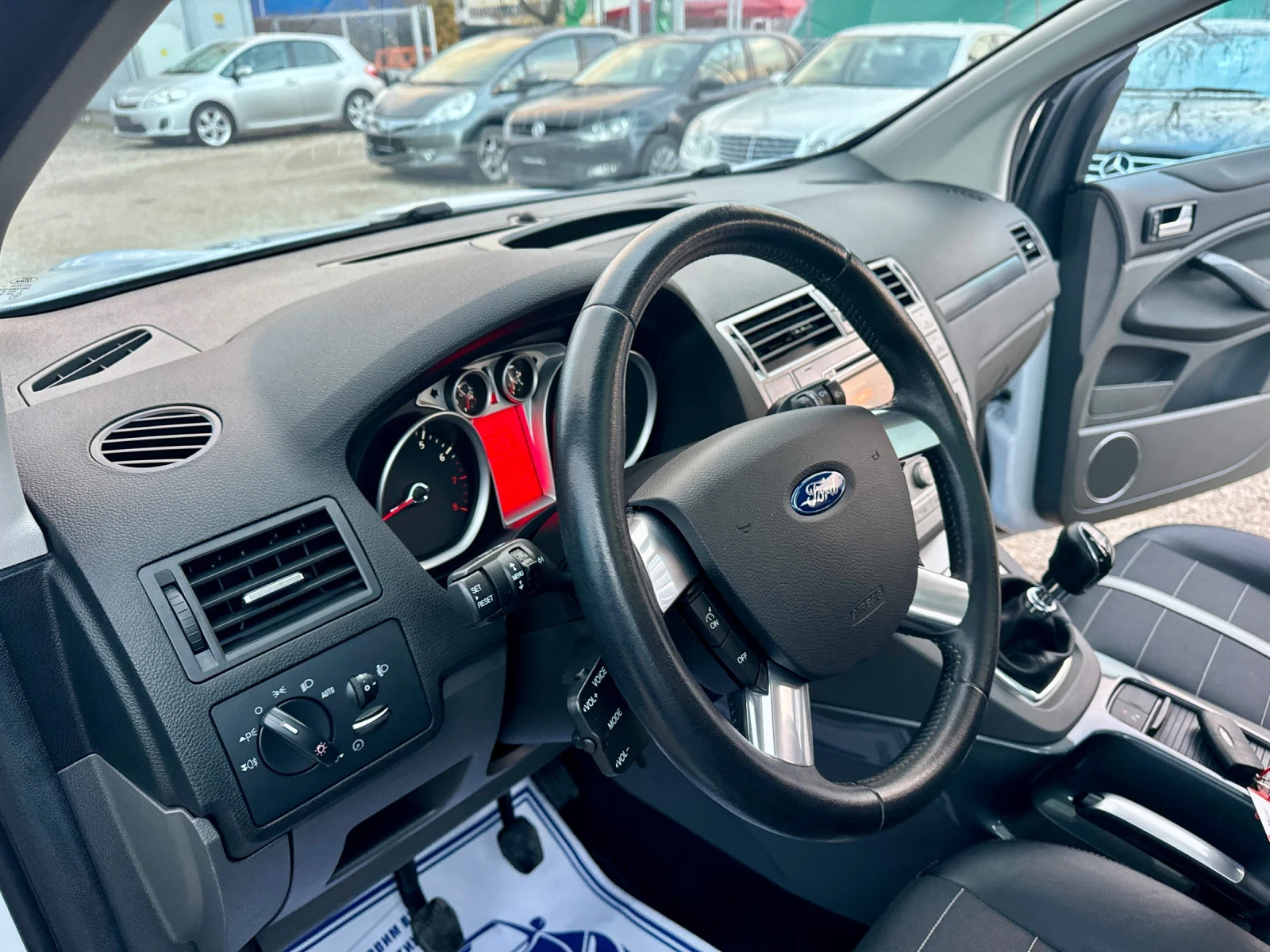 Ford Kuga 2.5i Titanium 4х4   -КАТО НОВА- - изображение 10