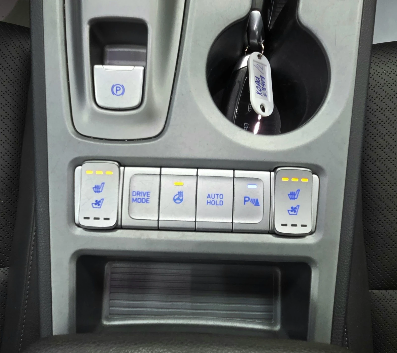 Hyundai Kona 64KWh/В ГАРАНЦИЯ/SOH100%/Blue Link, снимка 14 - Автомобили и джипове - 53941944