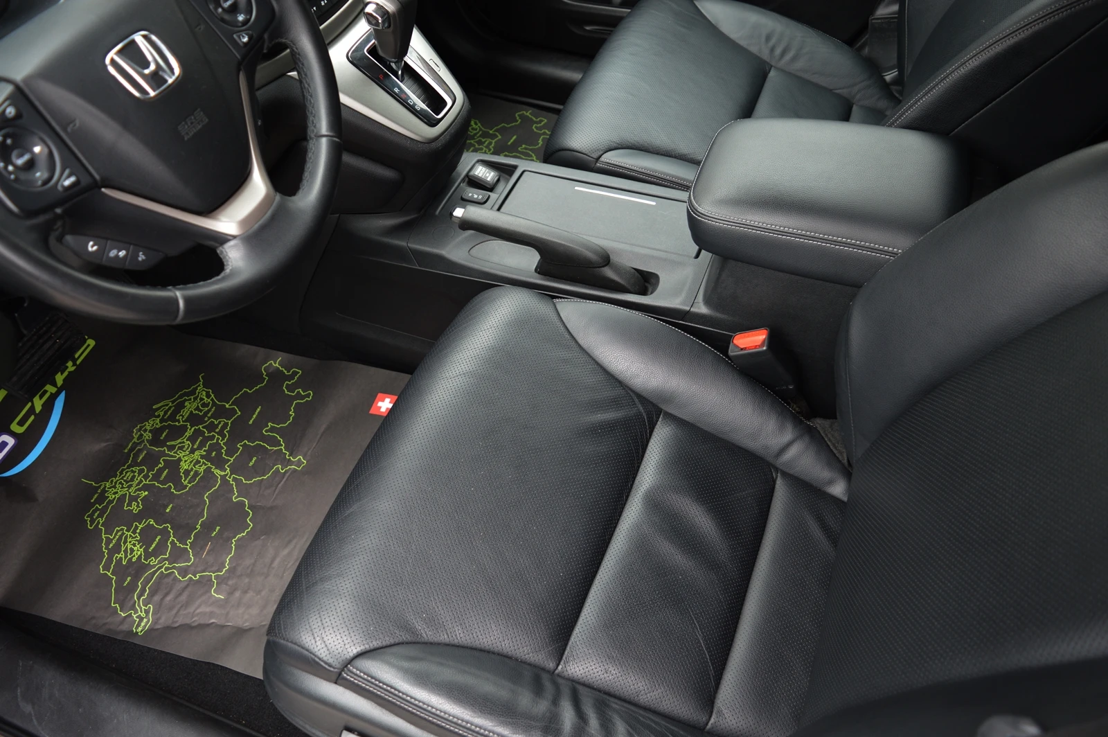 Honda Cr-v 2.2 i-DTEC AWD AUTOMAT - ШВЕЙЦАРИЯ , снимка 7 - Автомобили и джипове - 54030529